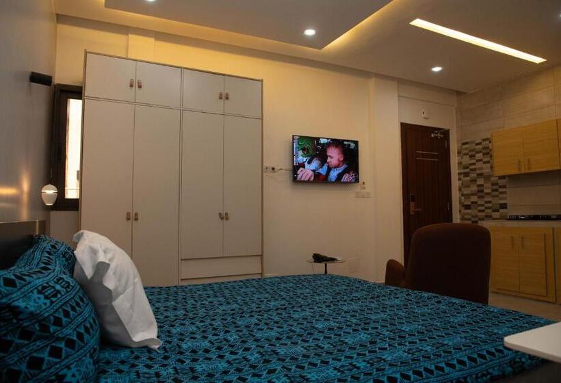 استودیوی استاندارد, Complexe Immobilier Le Silence Cis