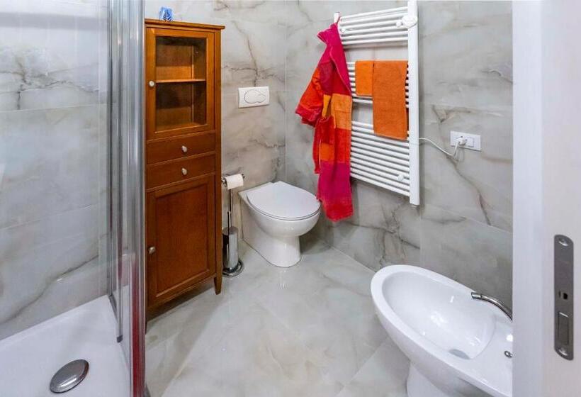 اتاق استاندارد, Lillac Cottage