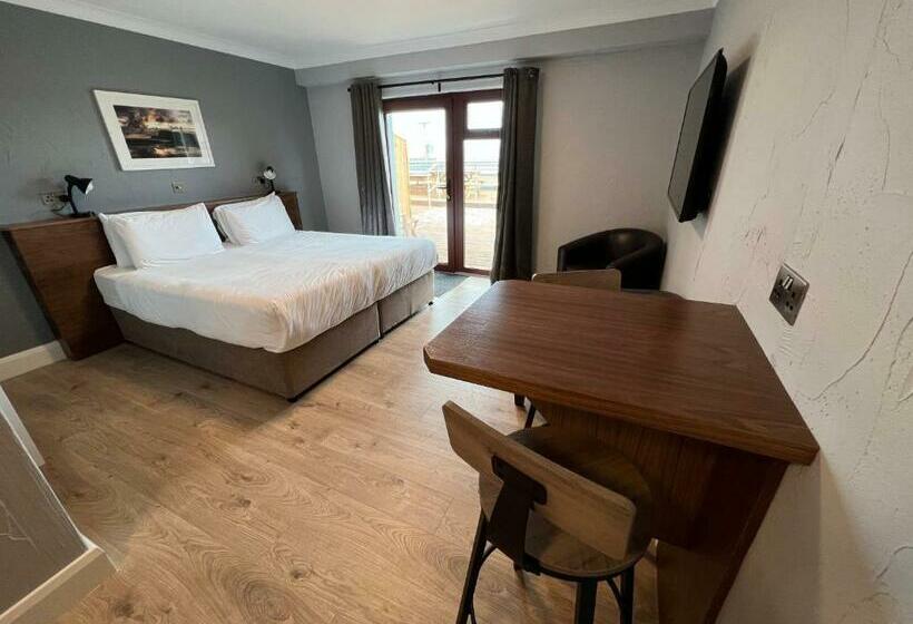 Номер Стандарт с Балконом, Aran Islands Hotel