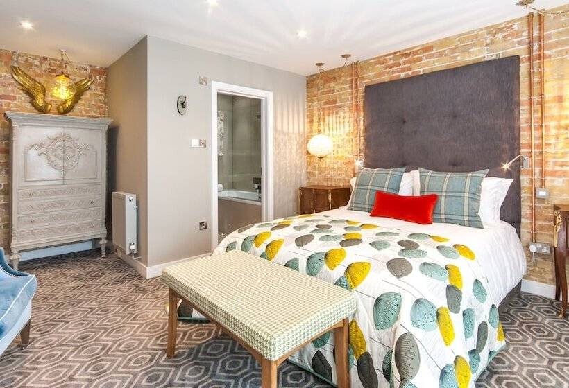 Номер Deluxe, Rooms At Number One