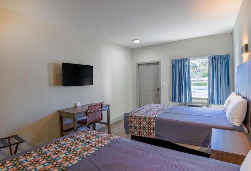 스탠다드 룸 더블 침대 2개, Budget Motel  Titusville