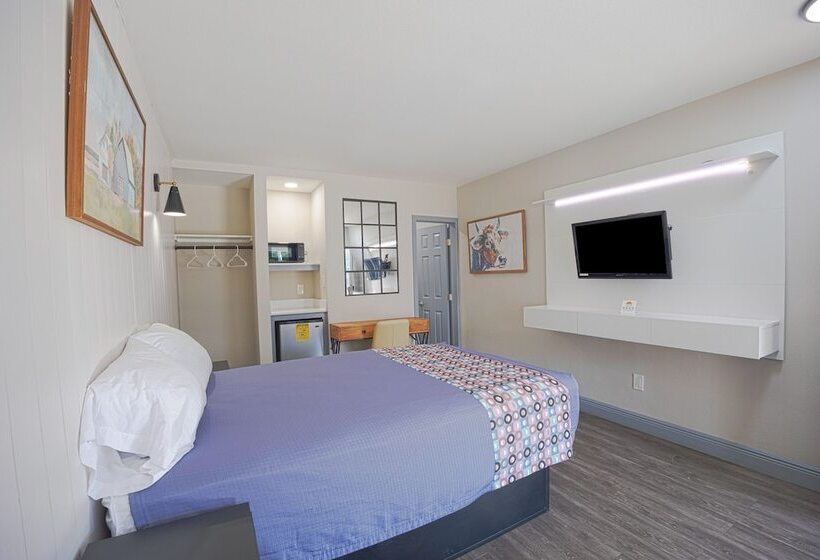 Номер Стандарт Двуспальная Кровать Адаптированный для Инвалидов, Budget Motel  Titusville