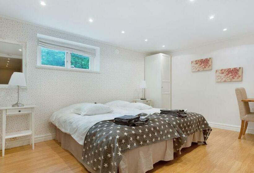 اتاق استاندارد با سرویس بهداشتی مشترک, 5:ans Bed & Breakfast