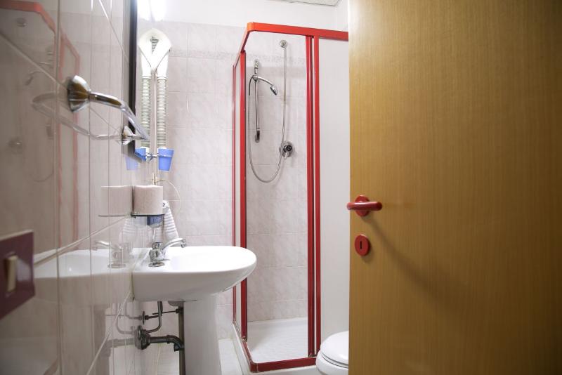 Habitación Triple Estándar, Altavilla 9