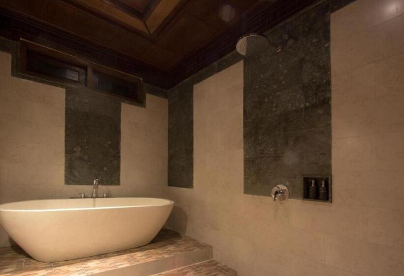 سوییت لوکس, Ubud Terrace