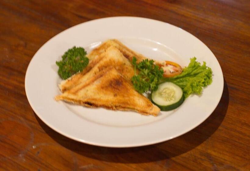 سوییت لوکس, Ubud Terrace