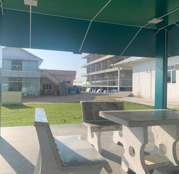 Номер Deluxe с Балконом, 365 View Point Resort & Homestay