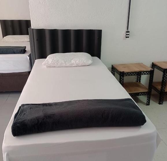 패밀리 스위트, Pousada   Hostel Central