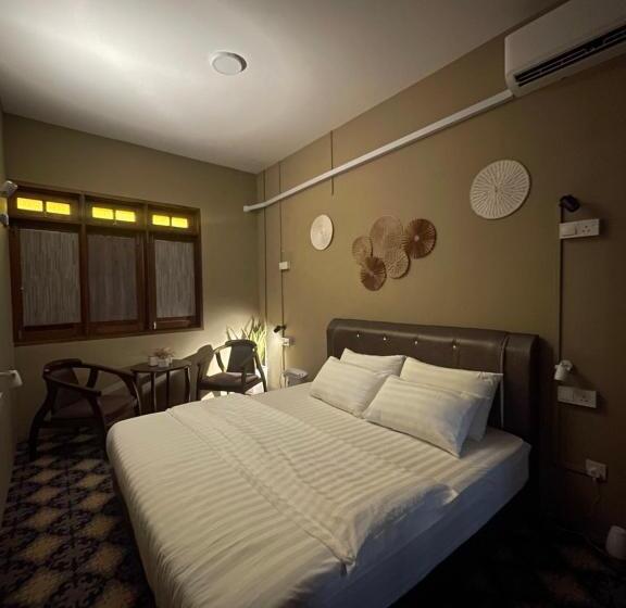 سوییت, The Grand Bali