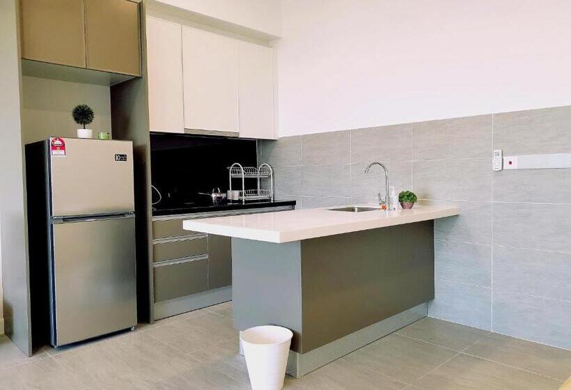 استودیوی سوپریور, Bell Suite   The Premium Suite @ Sepang