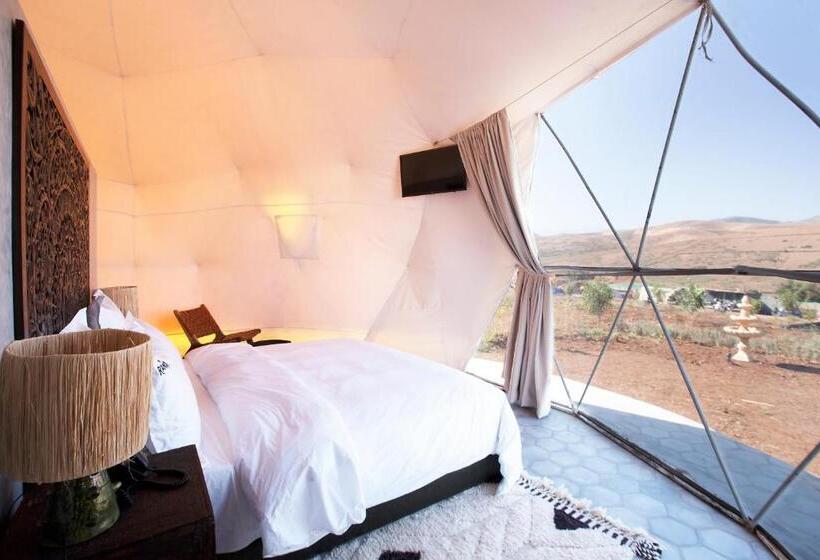 چادر با خدمات رفاهی استاندارد, The Ranch Resort