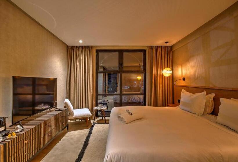 اتاق استاندارد با چشم‌انداز استخر, The Ranch Resort