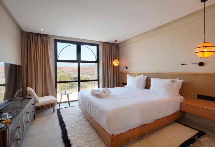 اتاق استاندارد با چشم‌انداز استخر, The Ranch Resort