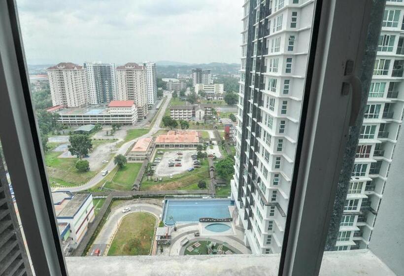 Люкс Дюплекс, Azfa Duplex Suite At De Centrum Putrajaya Bangi Free Wifi