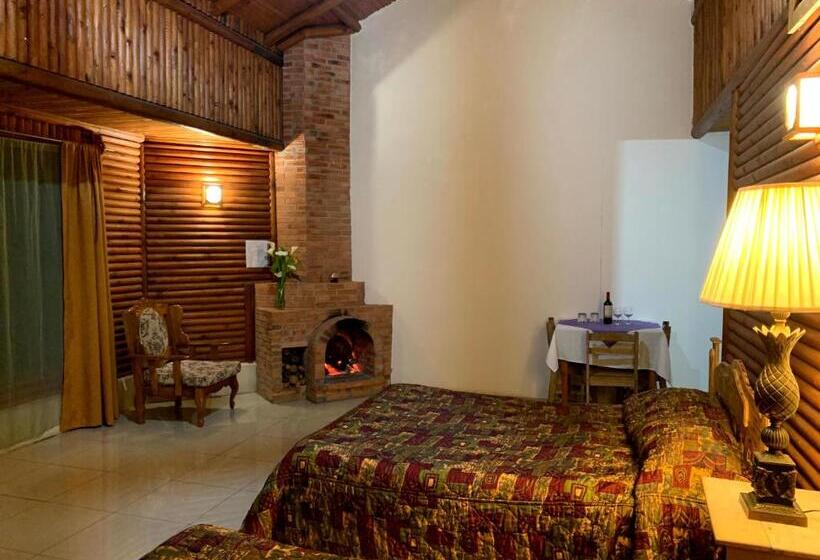 اتاق استاندارد سه نفره, Albergue Pozo Verde