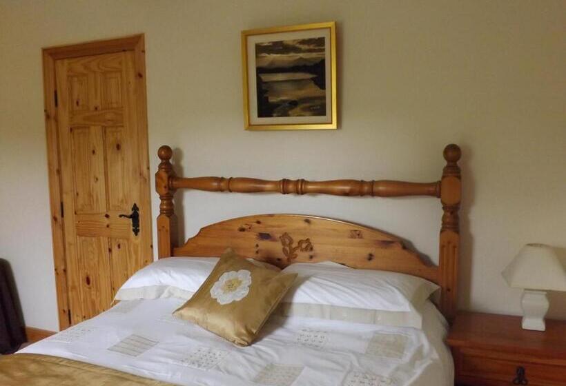 اتاق استاندارد سه نفره, Teach Donncadh B&b