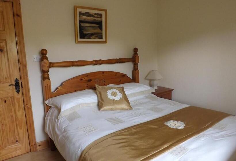 اتاق استاندارد سه نفره, Teach Donncadh B&b