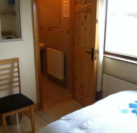 اتاق استاندارد یک نفره با چشم‌انداز دریا, Teach Donncadh B&b