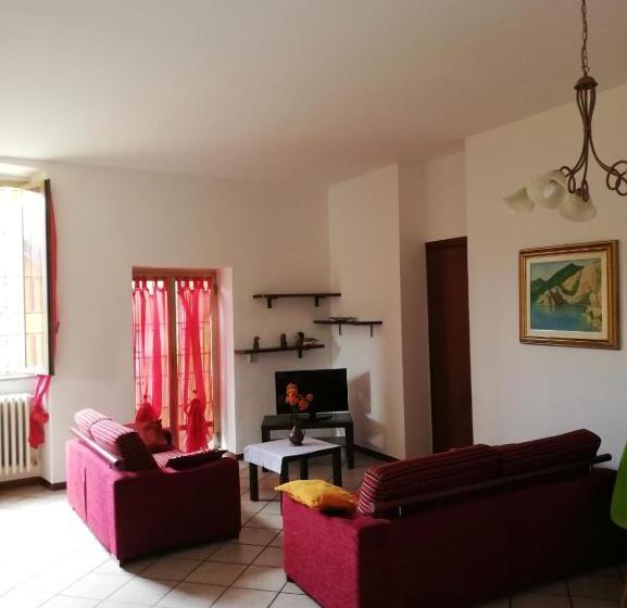 آپارتمان 2 خوابه, B&b Smeraldo Airport