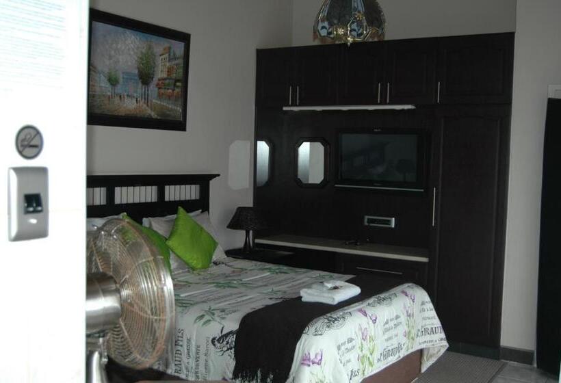 침실 1개 풀장 전망 아파트, Bon A Vie Self Catering And B&b Gonubie Full Solar Power, No Load Shedding!