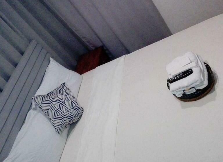 غرفة قياسية, Hometown Hotel   Lacson Bacolod