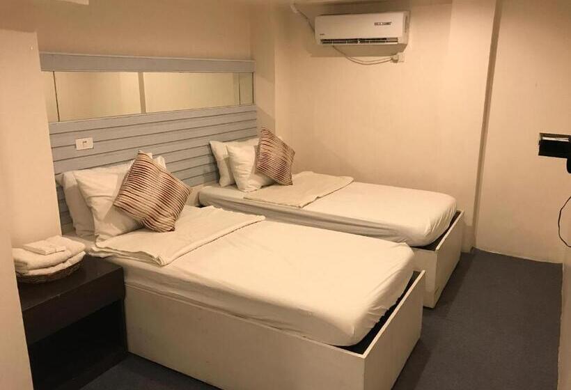 غرفة ديلوكس, Hometown Hotel   Lacson Bacolod