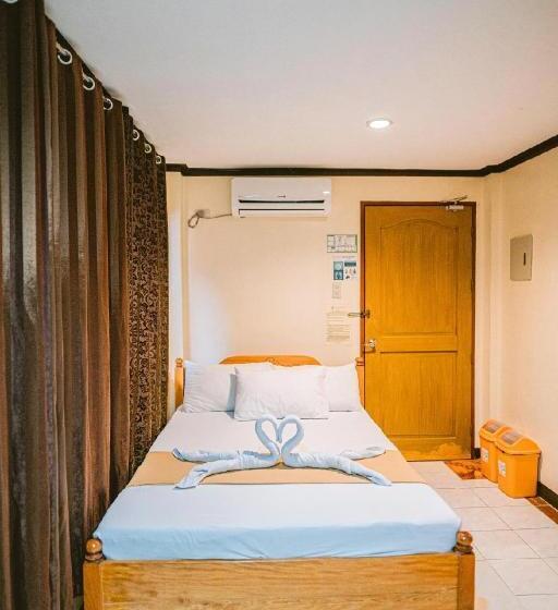 Economy Room, Jazmine's Place