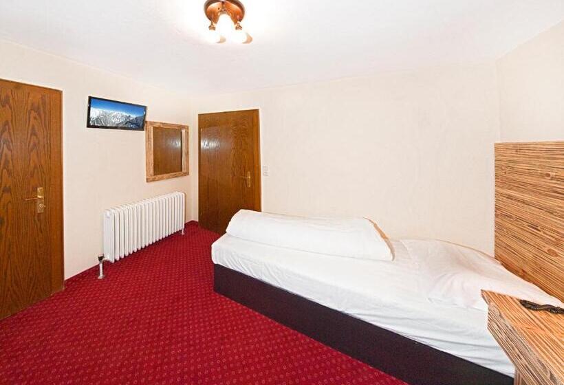 Economy Triple Room, Panorama Landhaus   Joker Card Included In Summer