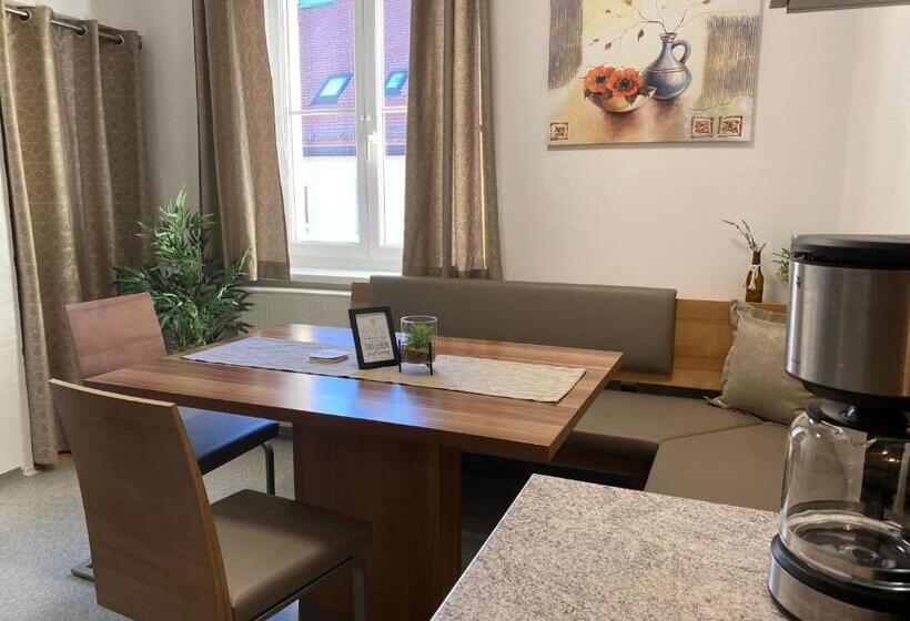 דירת שני חדרים, & Wirtshaus Hödl Kaplan