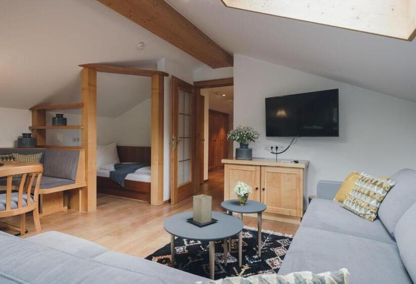 سوئیت با بالکن, Alpenhotel Montafon & Spa