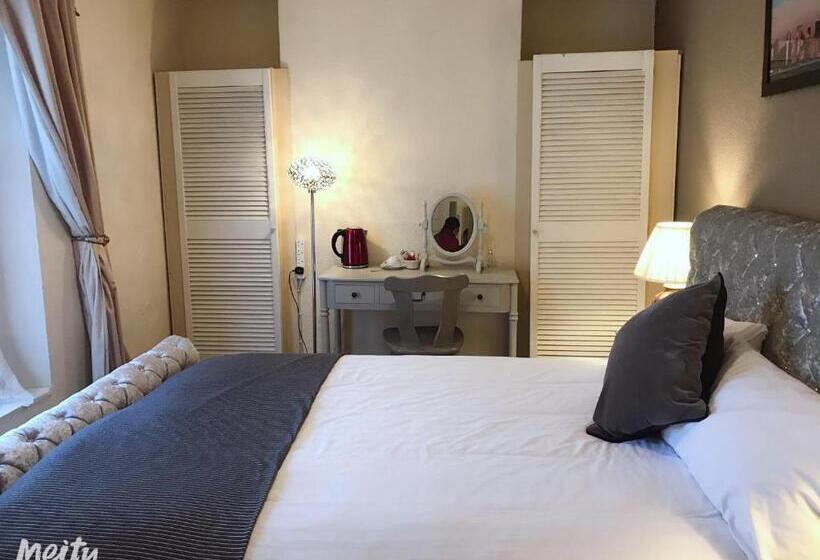 Номер Стандарт, Mulgrave Lodge