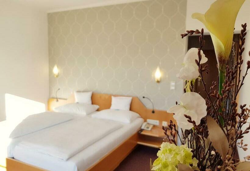 Standard Room, Restaurant Teuschler Mogg Bad Waltersdorf Inklusiv Genusscard