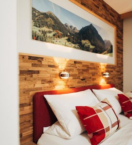Семейный Номер, Ferienhotel Almajur