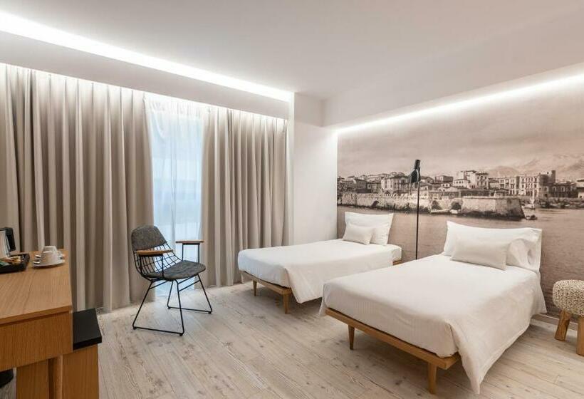 패밀리 룸, Ibis Styles Heraklion Central