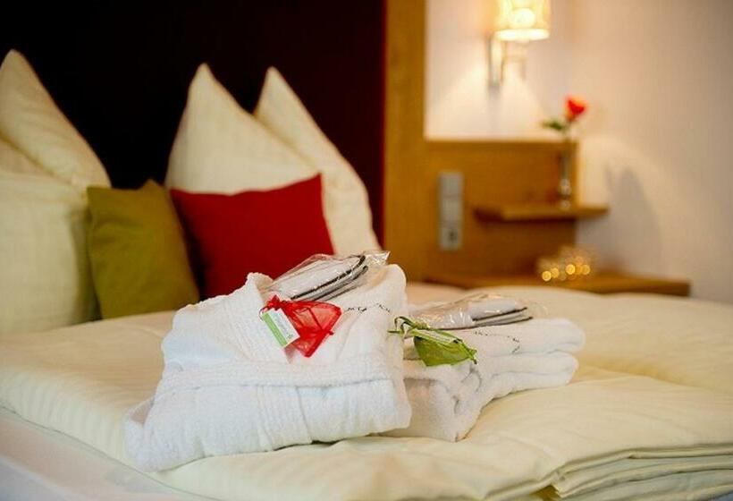 标准间带阳台, Natur & Familienhotel Der Stieglerhof