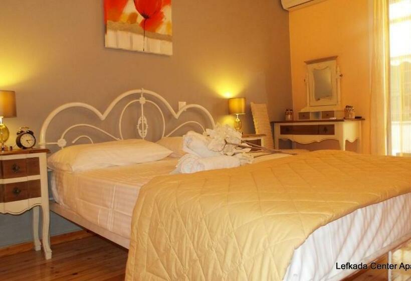 스탠다드 스튜디오, Lefkada Center Apartments