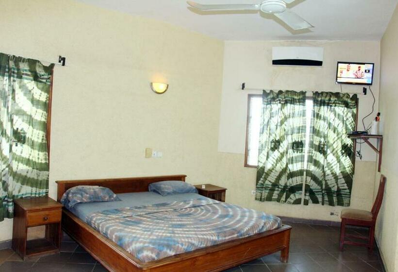 بانگلوی استاندارد, Assouka Eco Village Du Lac Nokoué