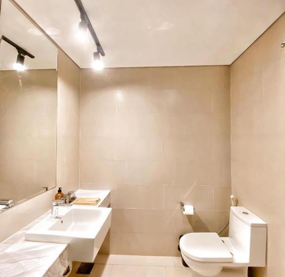 اتاق لوکس با تخت بزرگ, Straits Suite By C Homestay Malacca