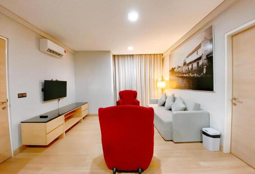 سوییت سوپریور, Straits Suite By C Homestay Malacca