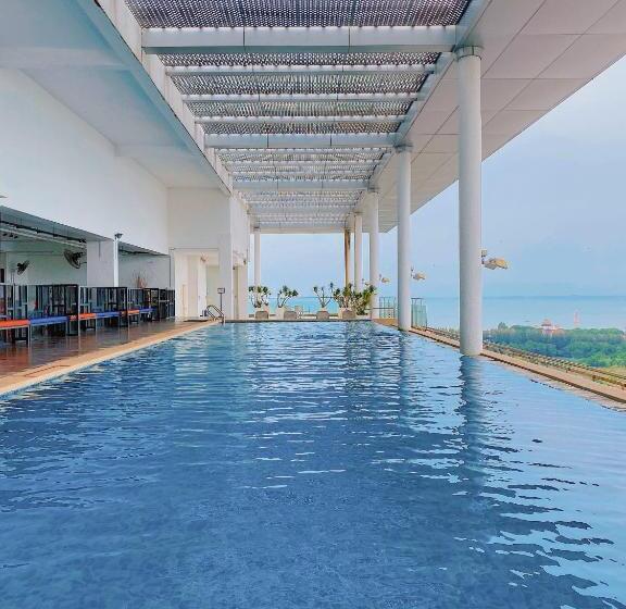 سوییت لوکس, Straits Suite By C Homestay Malacca