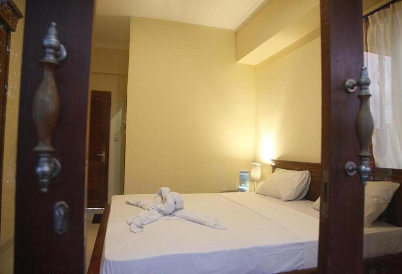 Номер Deluxe с Балконом, Baruna Guest House