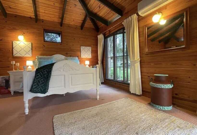 Хижина, Krishna Farm Retreat