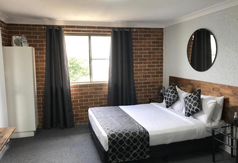 اتاق لوکس با بالکن, Coffs Shearwater Motel