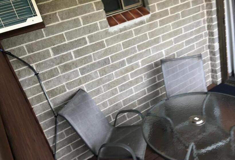 اتاق لوکس با بالکن, Coffs Shearwater Motel