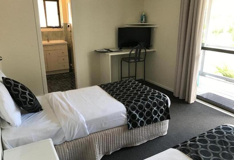 اتاق اکونومی, Coffs Shearwater Motel