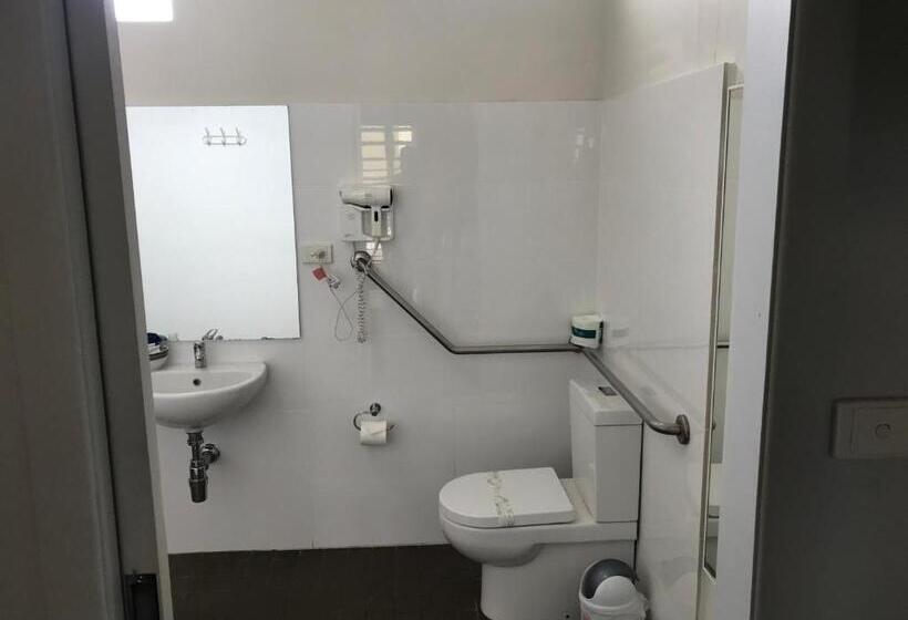 اتاق لوکس, Coffs Shearwater Motel