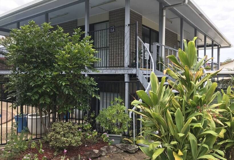 اتاق خانوادگی, Coffs Shearwater Motel