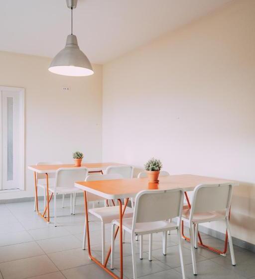 اتاق استاندارد با سرویس بهداشتی مشترک, Green Coast Surf House