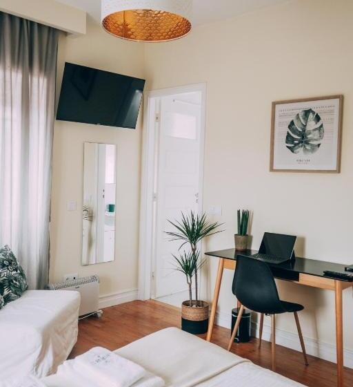 标准间, Green Coast Surf House