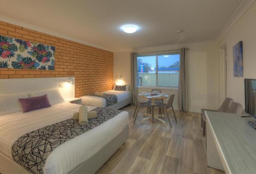 Люкс 2 Спальни, Rosebourne Gardens Motel